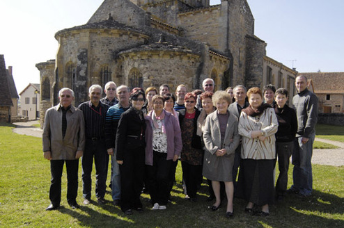 Autour de Madame Catherine Marion, maire de Saint-Laurent-en-Brionnais, le Conseil d’administration de l’Association nationale des Saint-Laurent de France, et la sympathique équipe de l’Association locale.