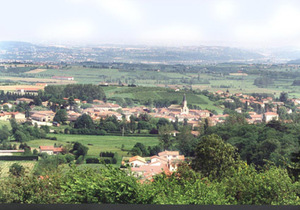 L'église de Saint-Laurent-d'Agny L'église de Saint-Laurent-d'Agny